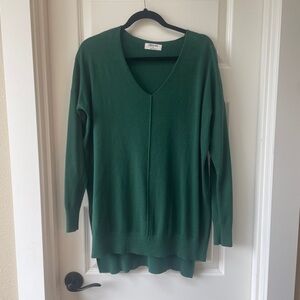 Zenana Outfitters Deep Green V-Neck Oversized Sweater